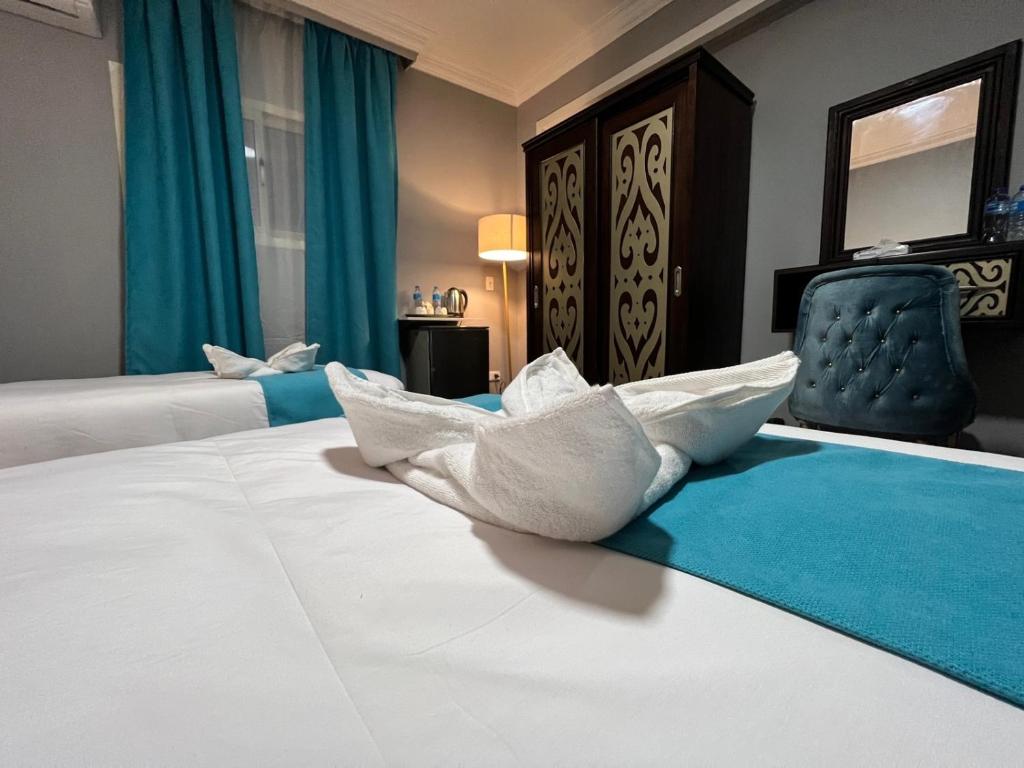 Pyramids Gate Hotel - 14