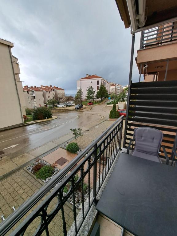 Balkón alebo terasa v ubytovaní Apartman Blue