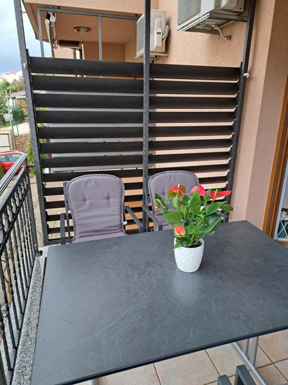 Balkón alebo terasa v ubytovaní Apartman Blue