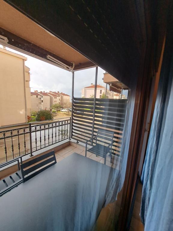 Balkón alebo terasa v ubytovaní Apartman Blue