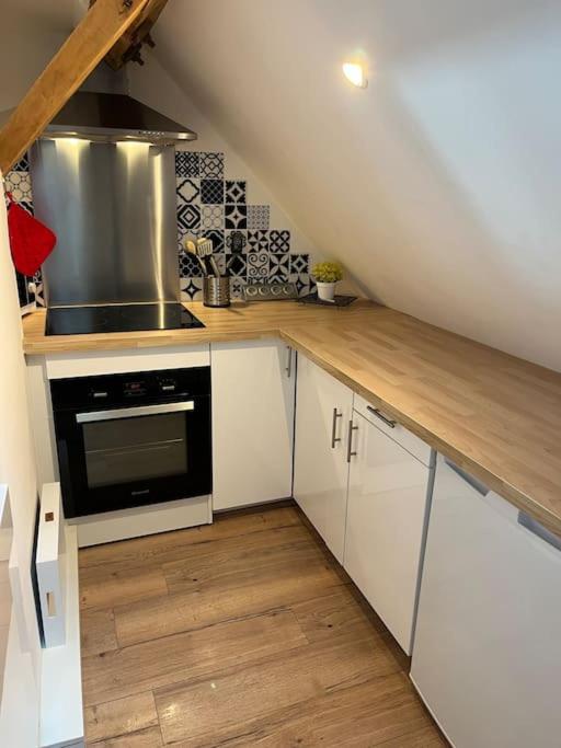 Kuchnia lub aneks kuchenny w obiekcie Magnifique loft 2-3 personnes tout confort