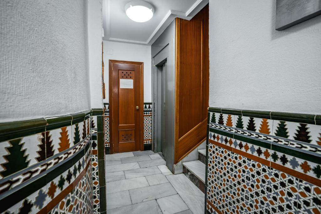 Kép QH Ayuntamiento 02 szállásáról Granadában a galériában