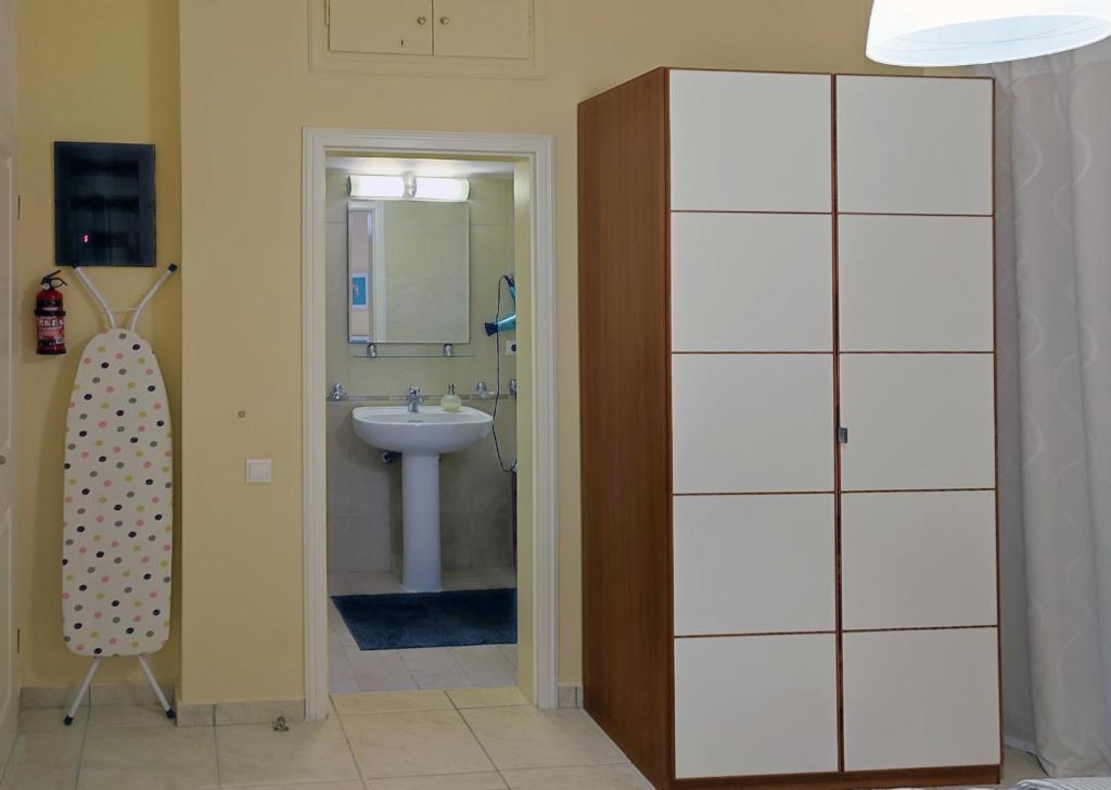 Zdjęcie z galerii obiektu Villa Basile 2 w Kalamácie