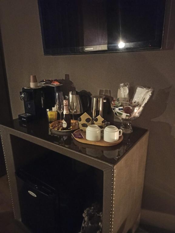 Příslušenství pro přípravu čaje a kávy v ubytování CHEZMOI (da me)