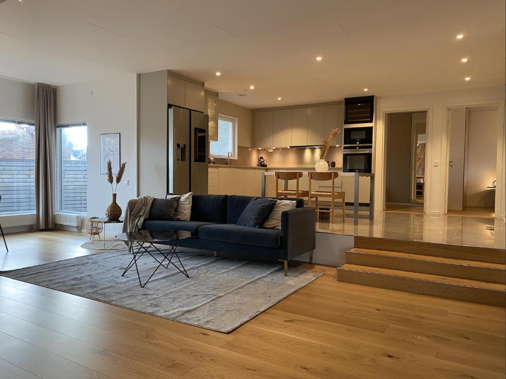Luxurious villa with free parking - Sala Familiar De Lujo