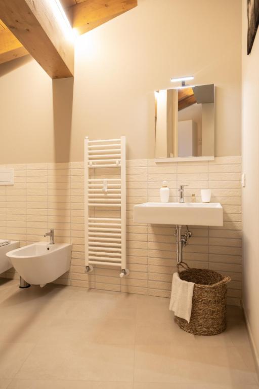 Koupelna v ubytování B&B Casa Pralunghi