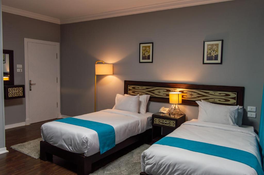 Pyramids Gate Hotel - 13