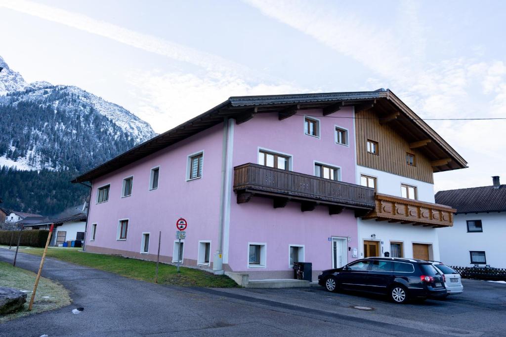 Nespecifikovaný výhled na hory nebo výhled na hory při pohledu z apartmánu