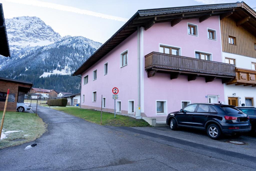 Nespecifikovaný výhled na hory nebo výhled na hory při pohledu z apartmánu