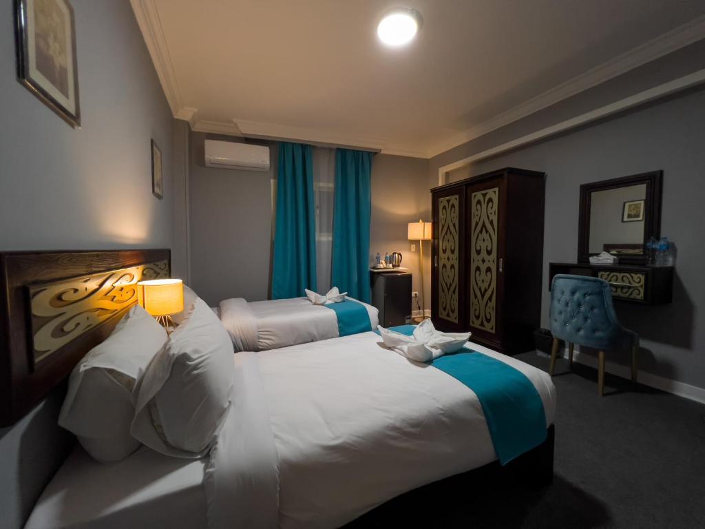 Pyramids Gate Hotel - 1