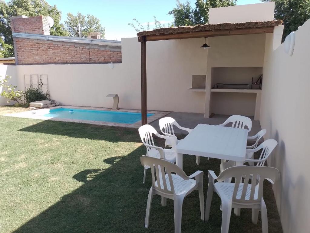 Swimmingpoolen hos eller tæt på Alojamiento con pileta Mesas