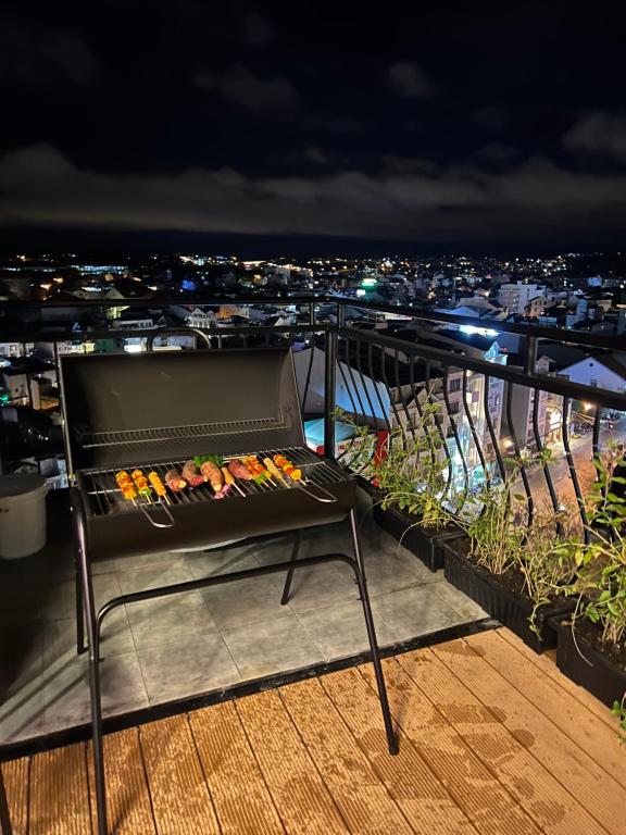 Ban công/sân hiên tại LE CIMENT - Apartment Hotel