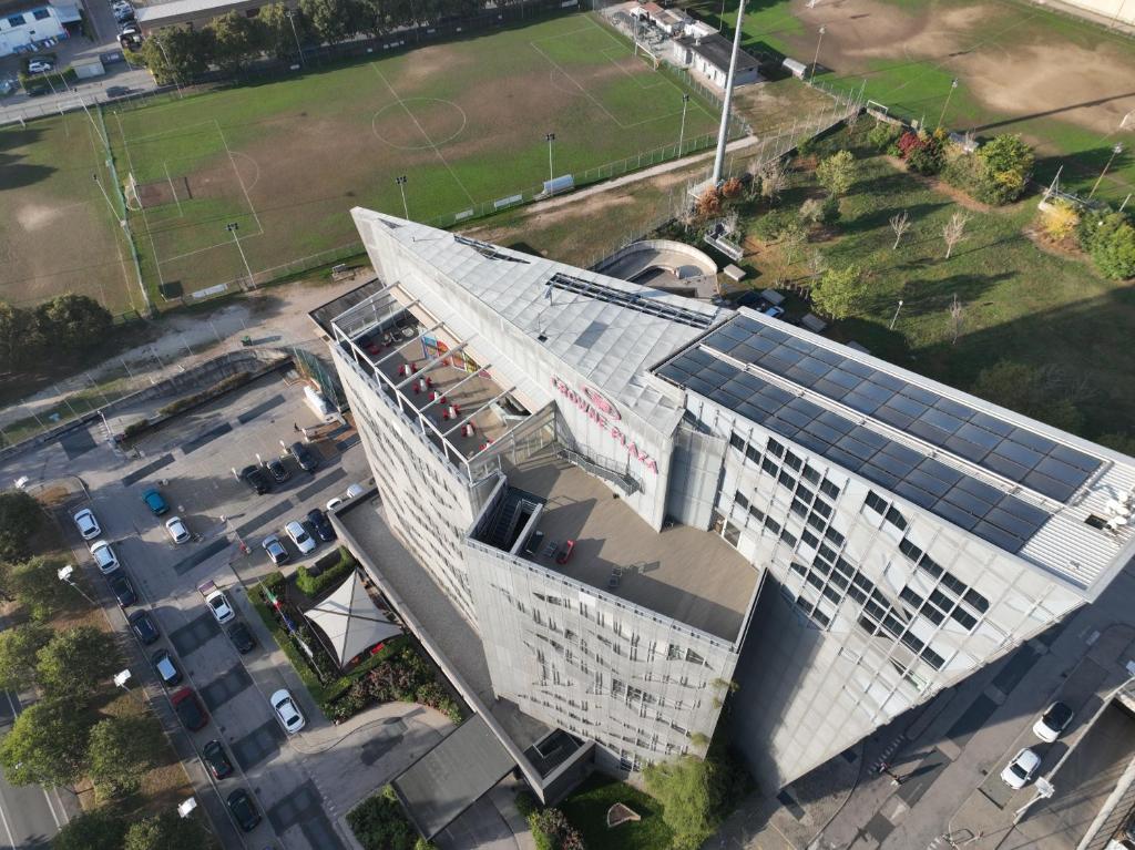 Crowne Plaza Verona Fiera by IHG - Resim 9