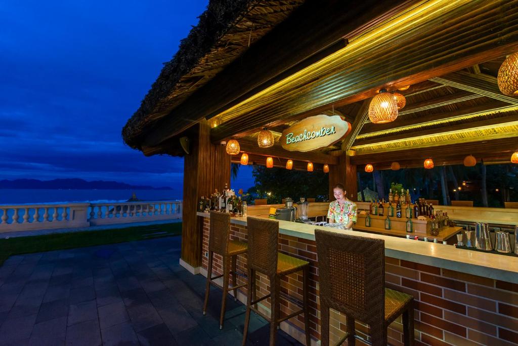 Vinpearl Resort Nha Trangにあるバルコニーまたはテラス