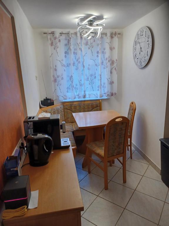 Seidis Apartment mit Küche - 2ベッドルームのアパート