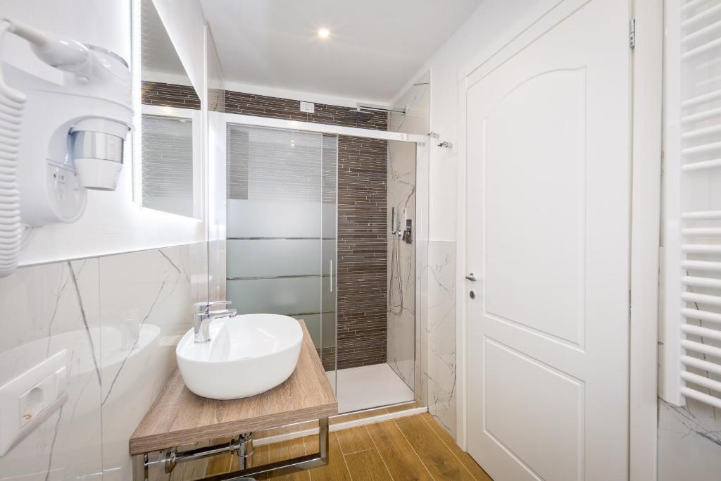 Hotel Bijou Roof Terrace - Resim 21