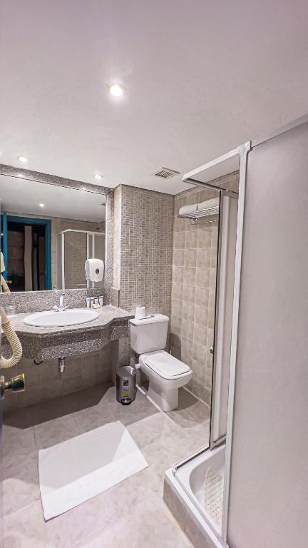 Palm Beach Resort Families and Couples only - 14