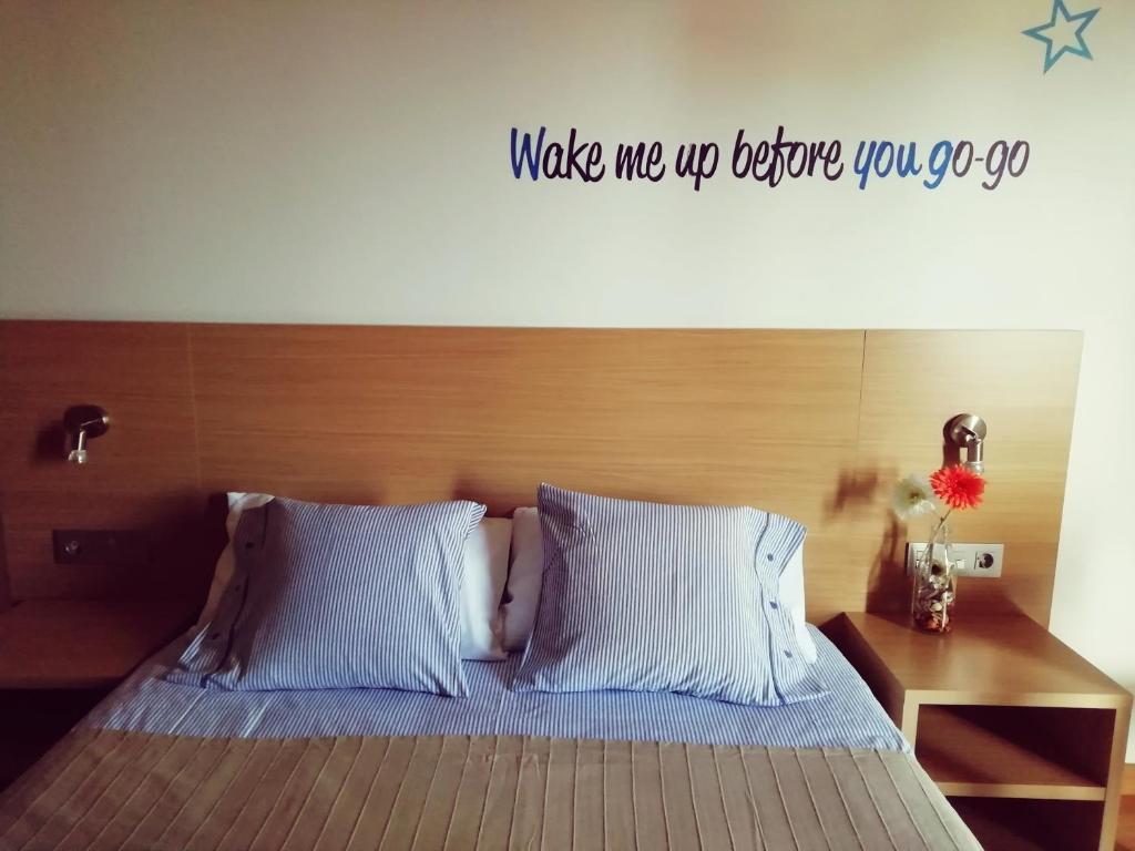 Postel nebo postele na pokoji v ubytování Hotel Mediterrani Express