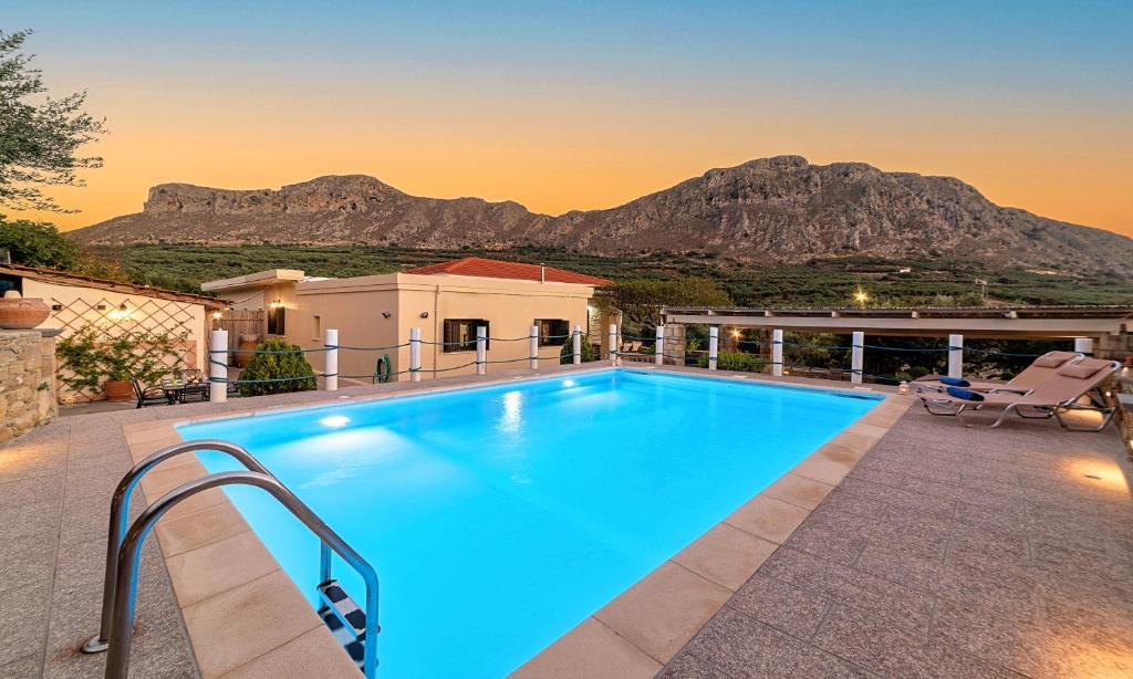 Cretan Kera Villa Heated Pool - 别墅