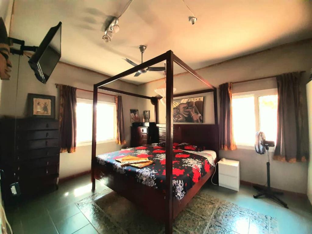 Hotel Casa Sinkinling Gambia - Triple Salle Classique