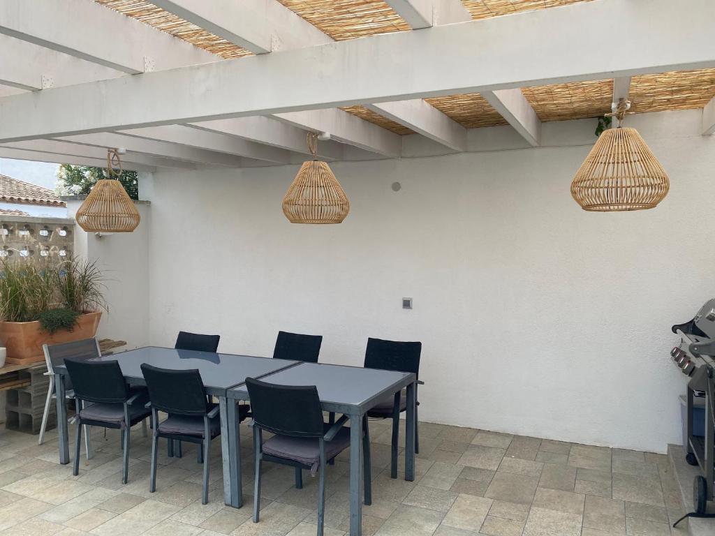 Fotografia z galérie ubytovania 398-casa con piscina privada v destinácii Empuriabrava