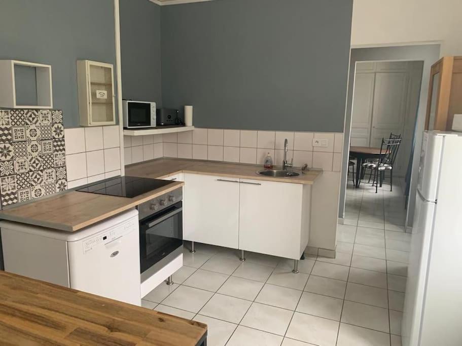 Sous le grand Cèdre - Haus Mit Zwei Schlafzimmern