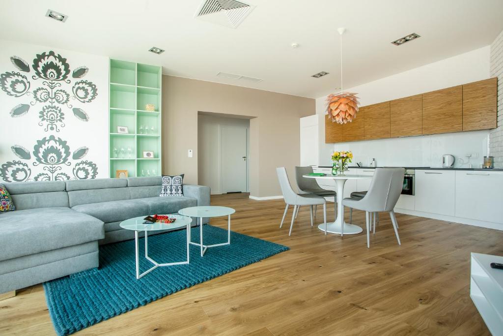 Apartamenty Sky Tower - 7