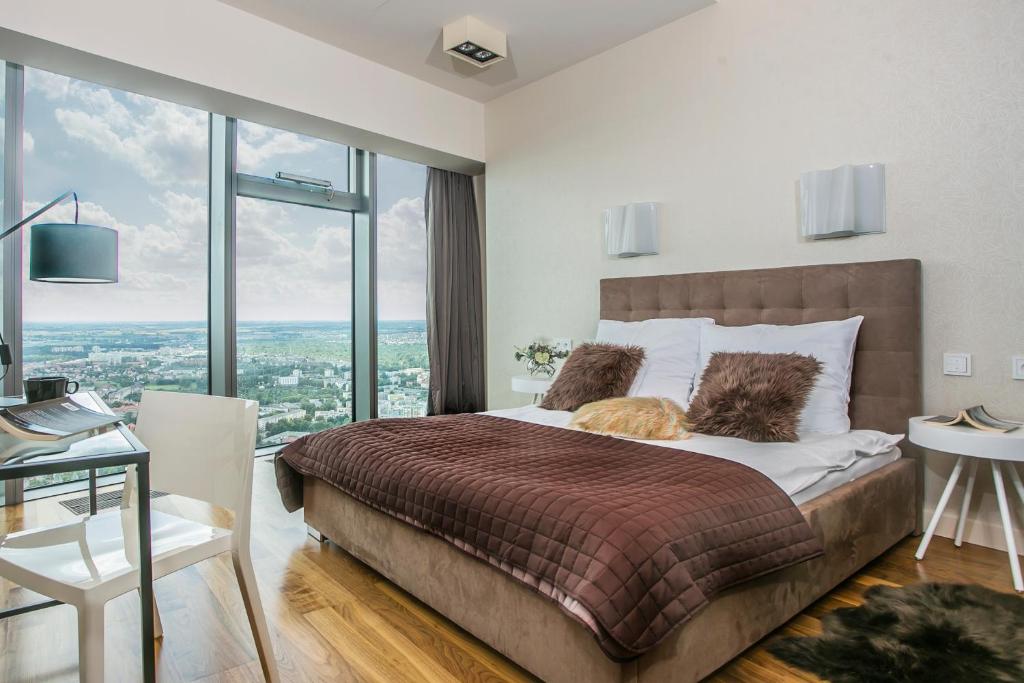 Apartamenty Sky Tower - 11