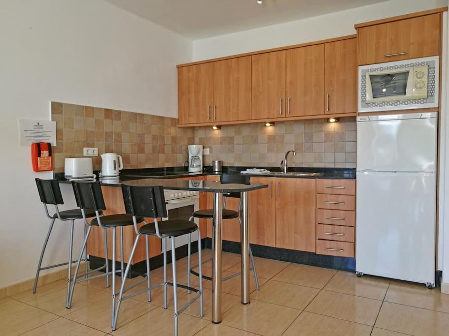 Kuchyň nebo kuchyňský kout v ubytování Tabaybas E8, central two bed PDC