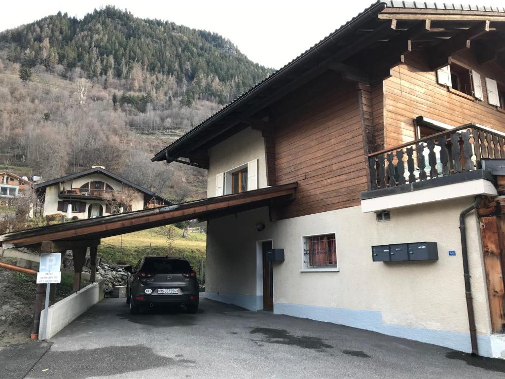 Nespecifikovaný výhled na hory nebo výhled na hory při pohledu z apartmánu