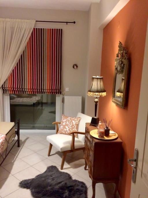 Posedenie v ubytovaní Central Spacious Apartment 70sqm