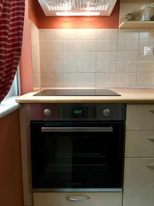 Kuchyňa alebo kuchynka v ubytovaní Central Spacious Apartment 70sqm