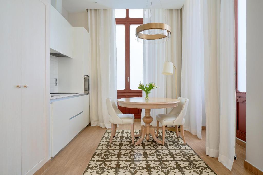 Tandem Soho Suites - 3