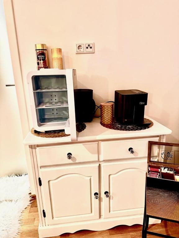 Kuchyň nebo kuchyňský kout v ubytování SternenHimmel - Romantik Zimmer !klimatisiert!