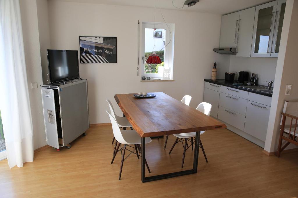 Kuchyň nebo kuchyňský kout v ubytování apartment-S Sonnenrain