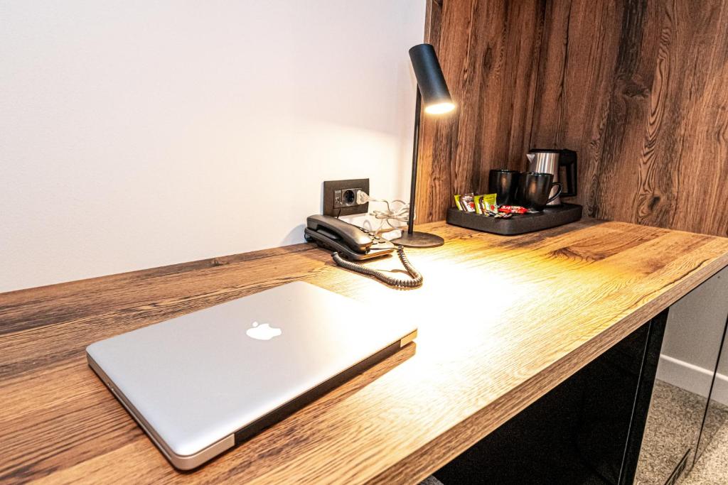 Calma Luxury Rooms - 18