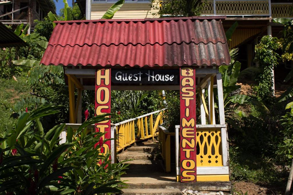 Hoone, kus hostel asub