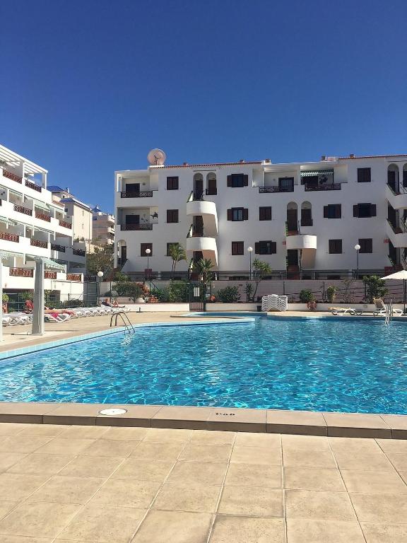 Victoria Court 2, Los Cristianos, El Guincho (updated prices 2024)