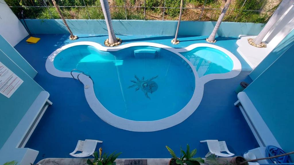 Piscina di Delphinus Inn o nelle vicinanze