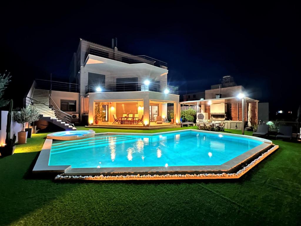 Bazén v ubytování Villa Anemos Salamina nebo v jeho okolí