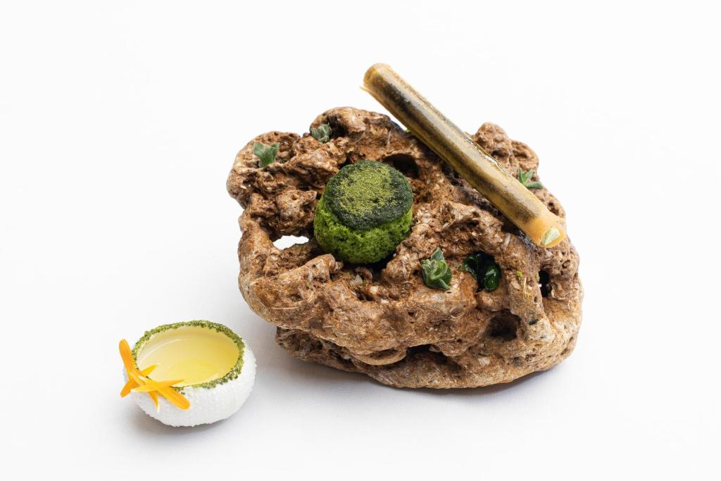 Jídlo v hotelu nebo okolí