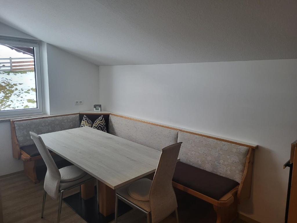 Posezení v ubytování Haus Ortsblick