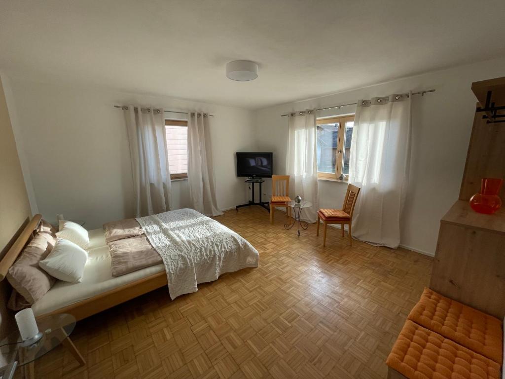 Haus Wiesenblick - Housity