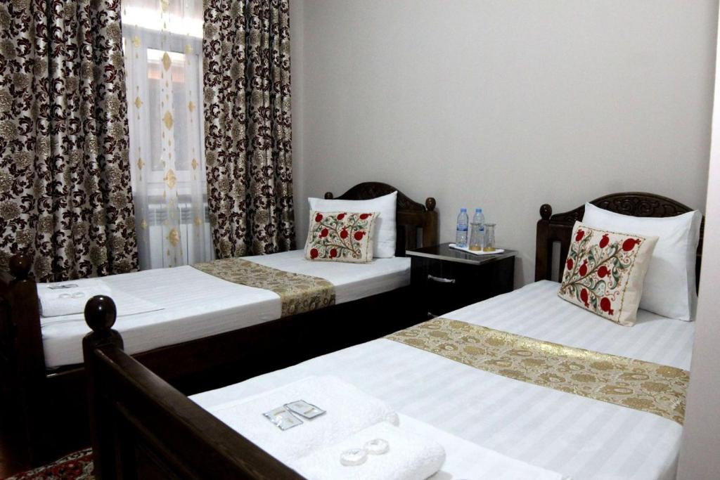 Hotel Al Mansur - Habitación Gemela De Lujo