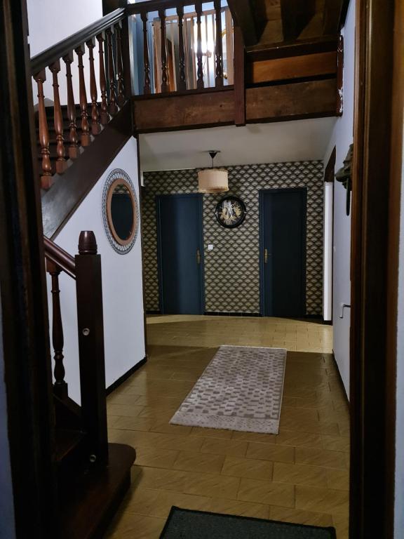 Zdjęcie z galerii obiektu Maison Chaleureuse et Spacieuse avec Jardin - ThePlace2Be w mieście Vernon