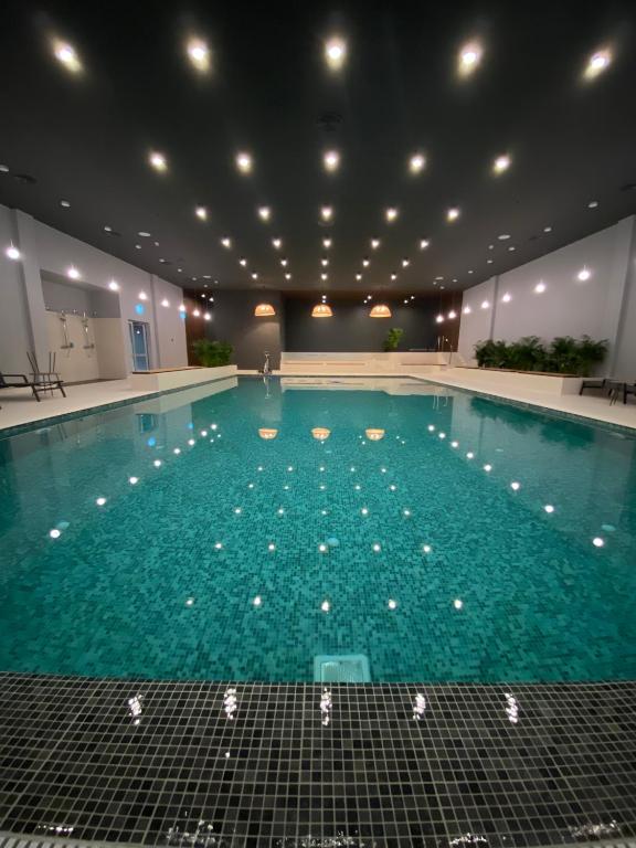 Bazén v ubytování Crama Jelna Resort & Spa nebo v jeho okolí