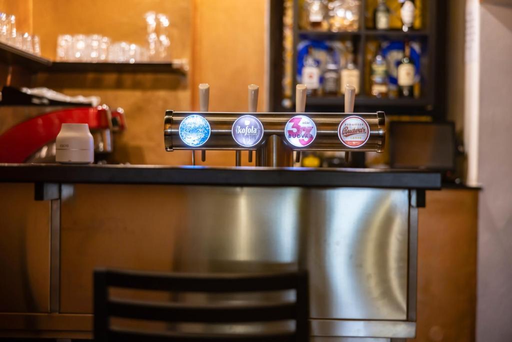 Lounge nebo bar v ubytování Hotel Bílá Paní
