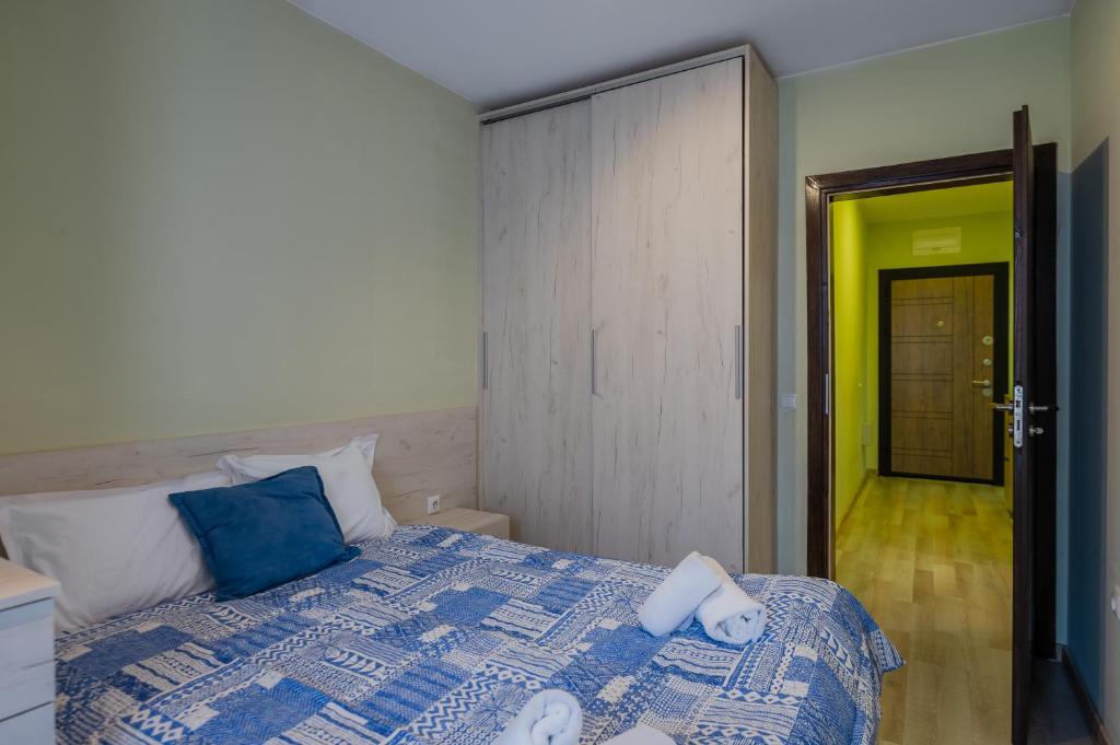 Postel nebo postele na pokoji v ubytování Intelligent Elephant Home - 1BDR Apartment by Flat Mаnager