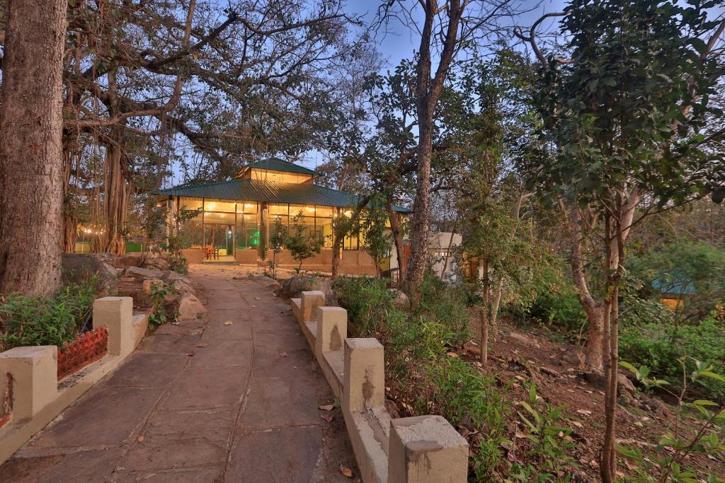 Zahrada ubytování Rukhad Jungle Camp - Pench