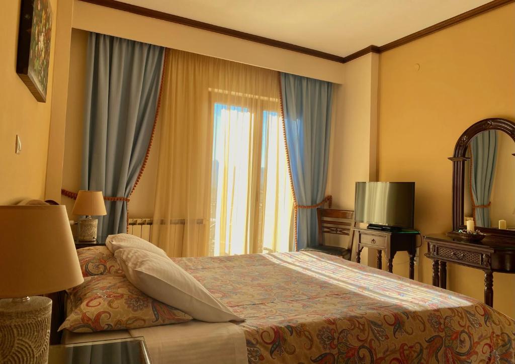 Marianna's Home Accommodation - 1